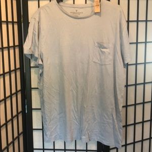 NWT men’s AE T-shirt